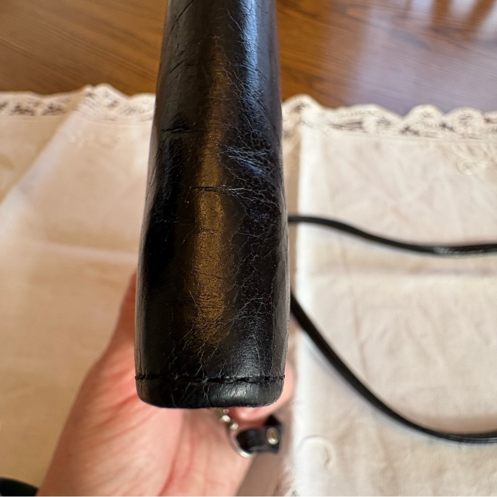 HOBO Black Leather Frame-Top Crossbody Bag - Picture 13 of 15